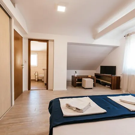 Stari Pazar * Konjic